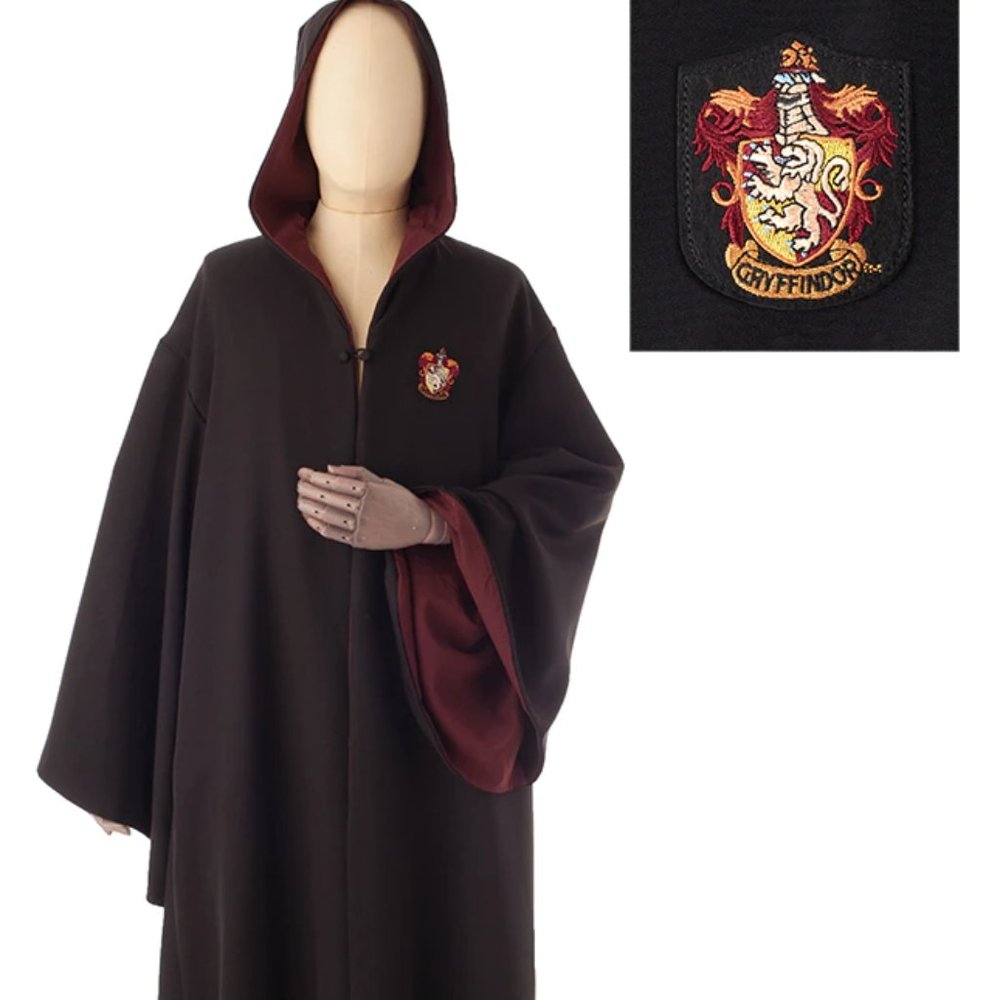 Harry Potter Gryffindor Robe with hood- Universal Studios official